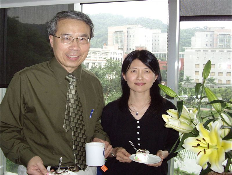 蔡明道博士(左)與阮麗蓉博士(右) 蔡明道博士(左)與阮麗蓉博士(右)