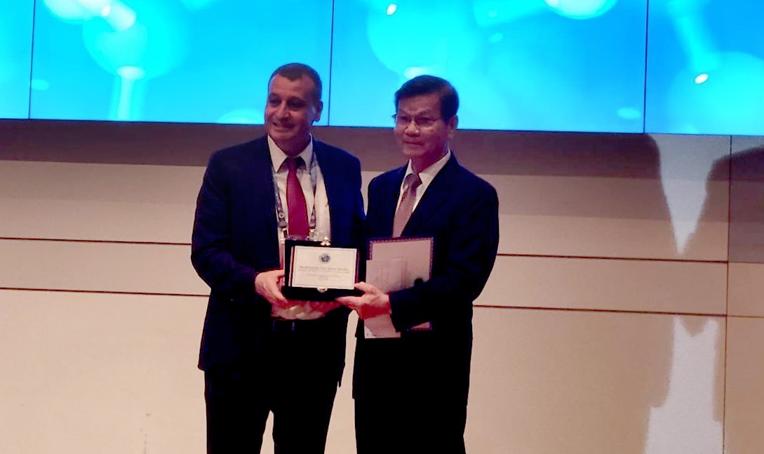 翁啟惠院士榮獲兩項國際獎項：Israel Chemical Society International Barry Cohen Award and Federation of Asian Chemical Societies (FACS) Foundation Lectureship Award